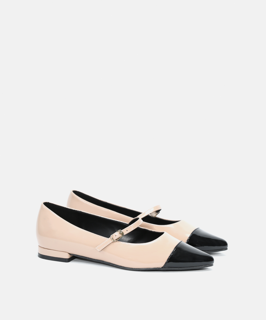 Mary Janes biqueira combinada